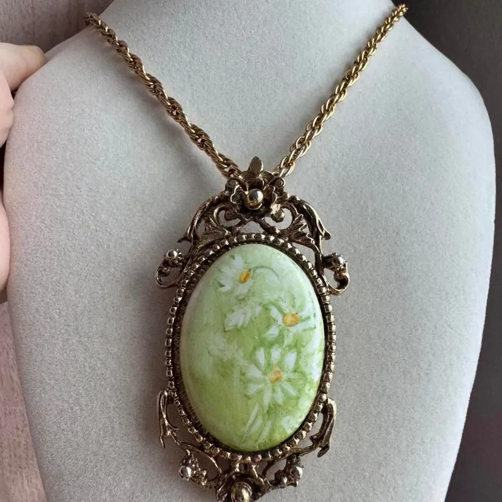 Unbranded Women's Gold and Green Jewellery